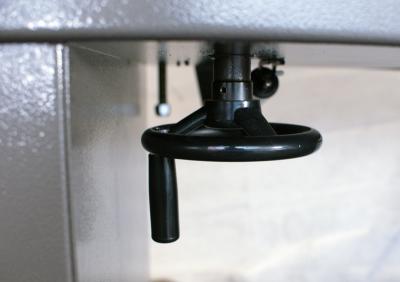 3040 L Bar Sealer Discharge Conveyor Height Adjustment