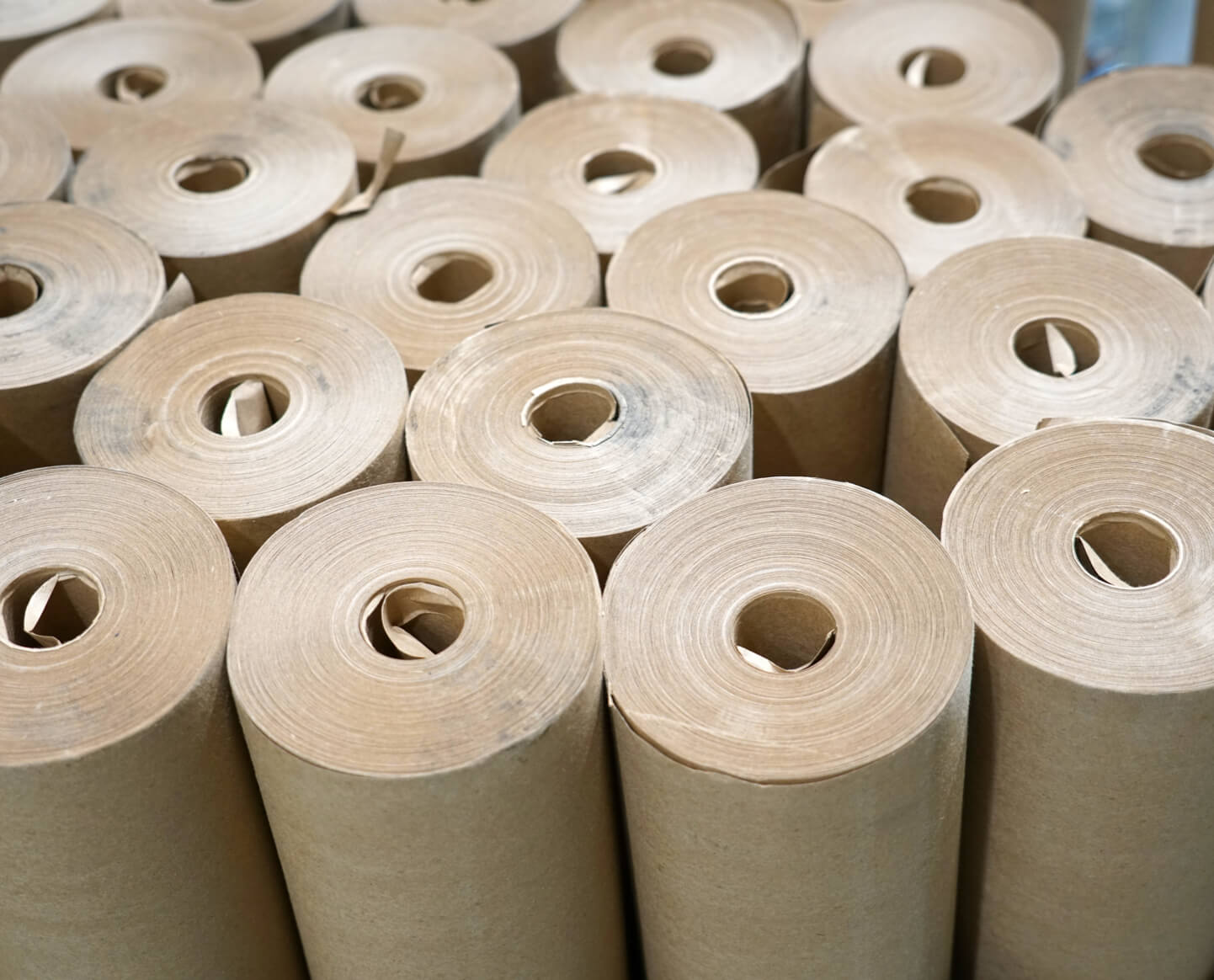 Rolls of wholesale kraft paper